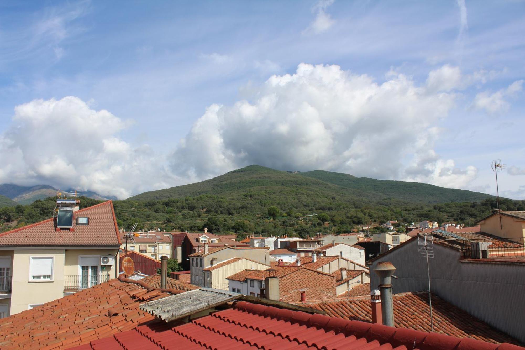 Atico Aires De Gredos Διαμέρισμα Candeleda Εξωτερικό φωτογραφία